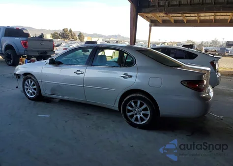 2004 Lexus Es 330 z USA, uszkodzony, nr VIN JTHBA30G145047324